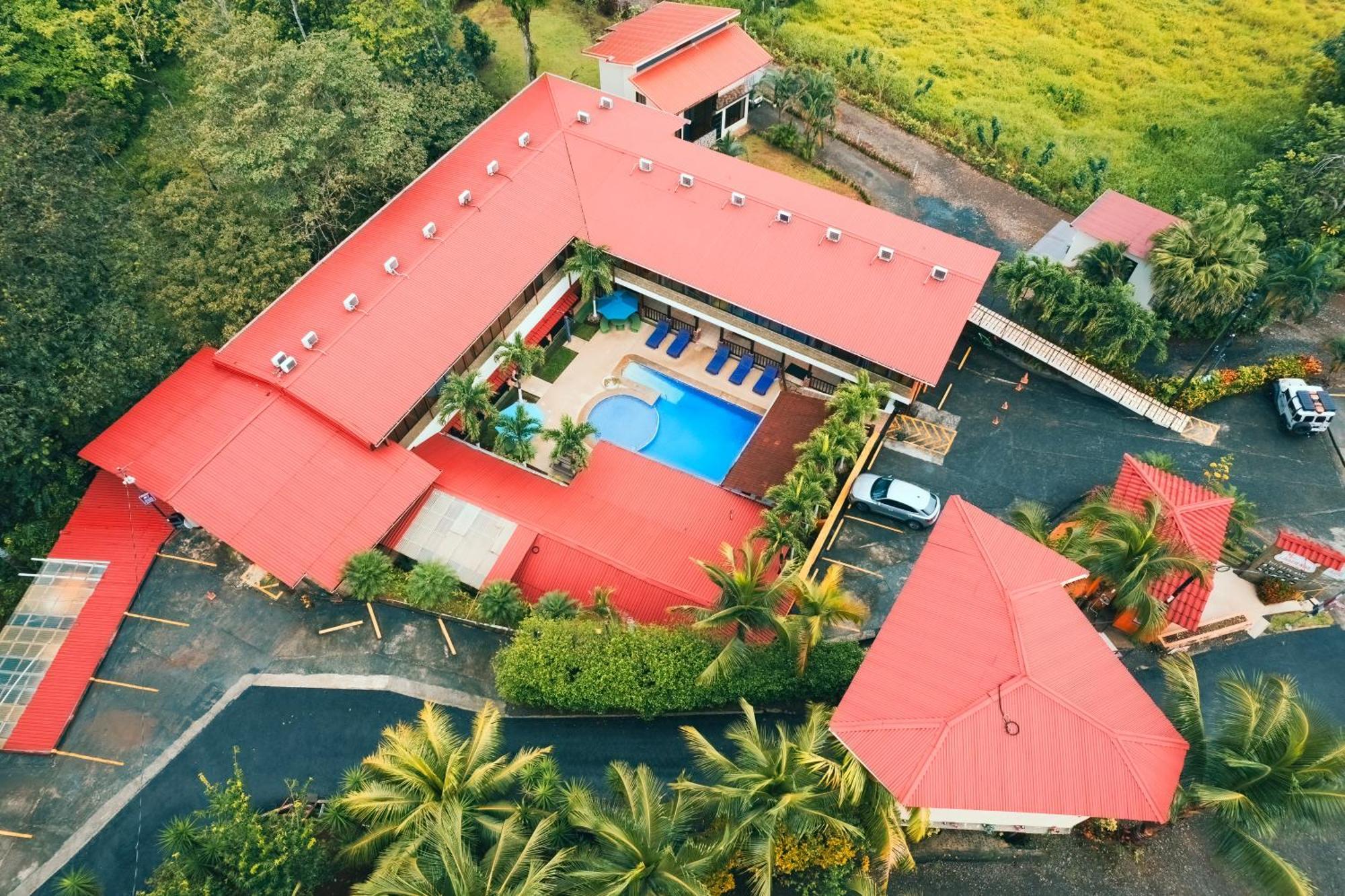 Hotel La Hacienda Quesada  Exterior photo